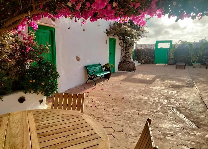 Buganvilla Molino * Tinajo