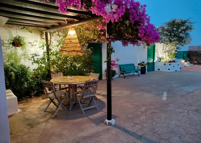 Buganvilla Molino Semesterbostad