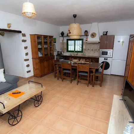 Buganvilla Molino Nyaraló