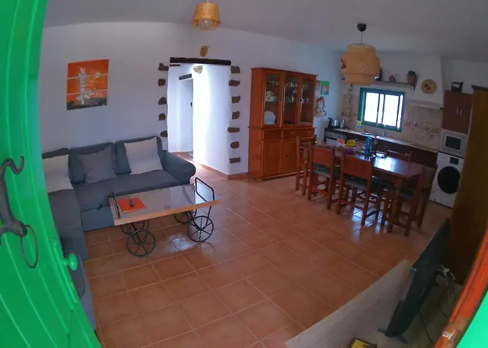 Buganvilla Molino Holiday home Tinajo