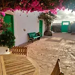 Buganvilla Molino * Tinajo